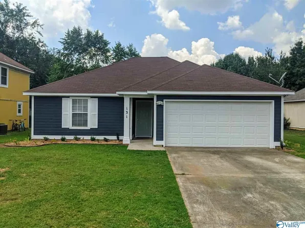 131 River Oaks Dr NW, Madison, AL 35758