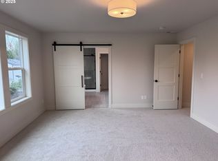 838 NE 17th Ave, Canby, OR 97013