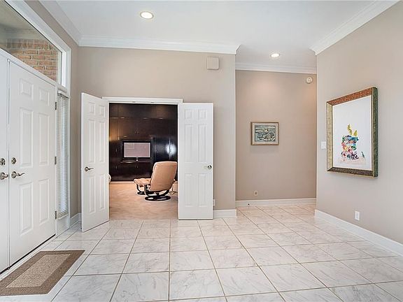 5th image of 399 Ventana Ct