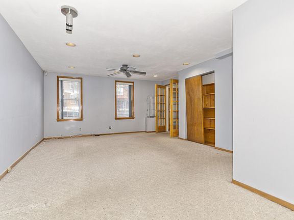 3rd image of 1919 E 29th St
