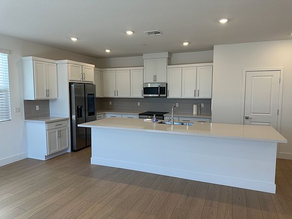 4th image of 2832 Talkeetna St