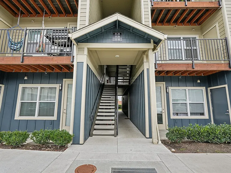 The Ava Apartments — Photo 36