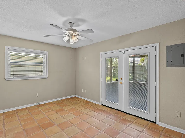 13 Lyncrest Dr — Photo 22