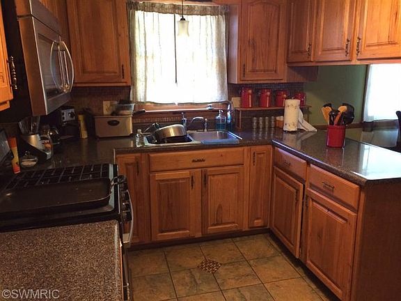 4th image of 3181 Charlesgate Ave SW