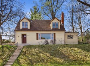 2002 Decorah St, Dubuque, IA 52001