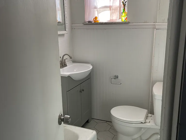 1104 Pierce St — Photo 12