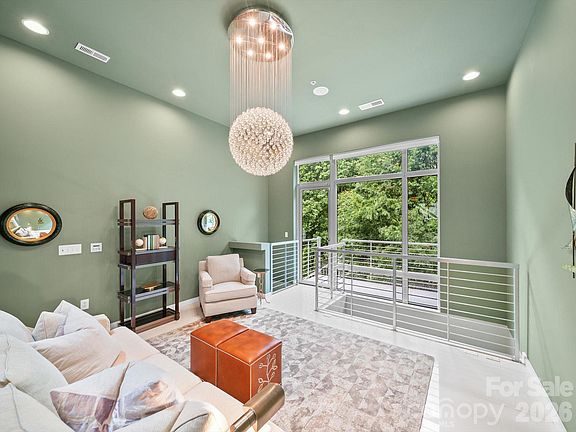 5th image of 368 Viburnum Way Ct