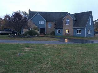 17 Aqua Ter, Hamilton, NJ 08620