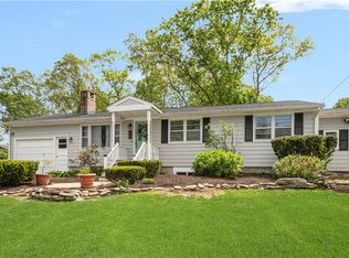37 Charles St, Barrington, RI 02806