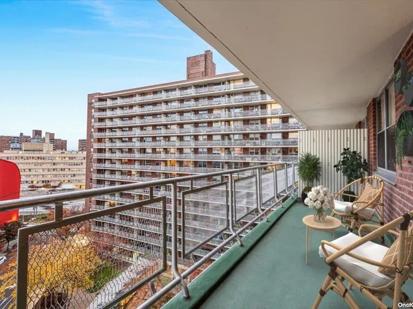 61-25 97th St #9E, Rego Park, NY 11374