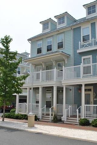 Spacious Townhouse