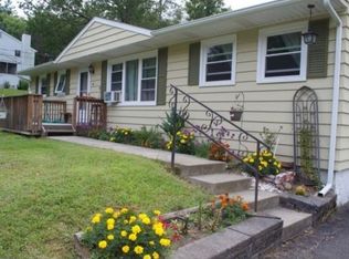 18 Laine Ct, Apalachin, NY 13732