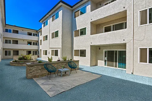 720 Louise Apartments Photo 1