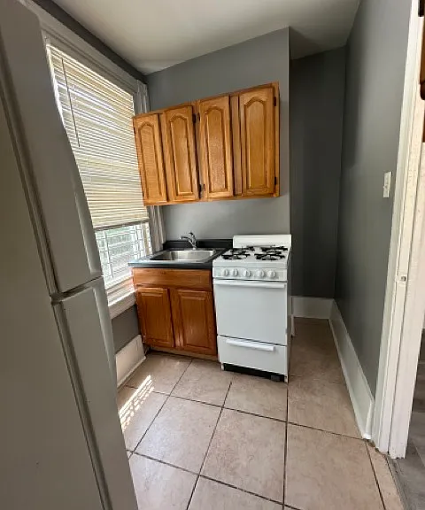 733 N 43rd St #2R — Photo 5