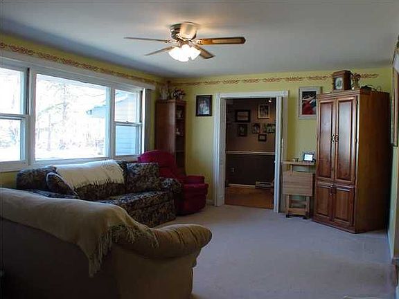 Spacious Living Room