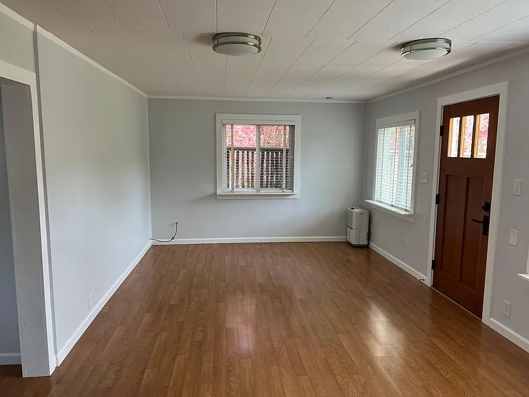 905 Pine St — Photo 8