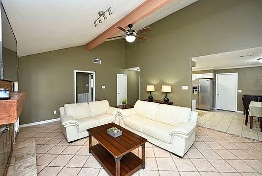 2nd image of 4402 Hickory Grove Dr