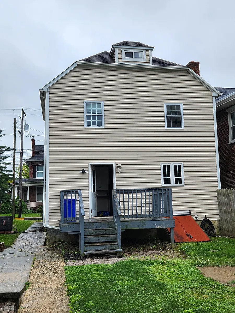 Building Photo - 124 E State St