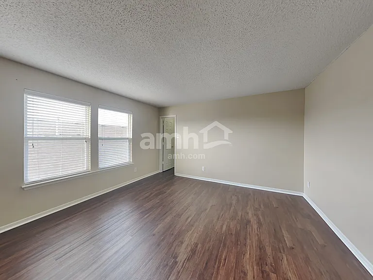 6614 W Jefferson Ct — Photo 19