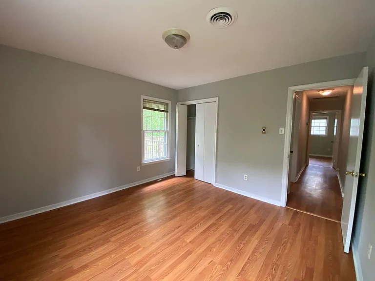 7505 Hawthorne Ave — Photo 10