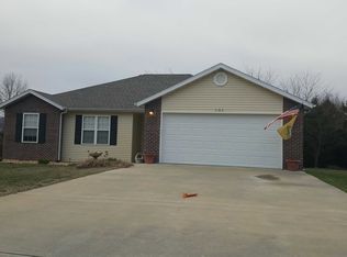 131 Ellen Ct, Hollister, MO 65672