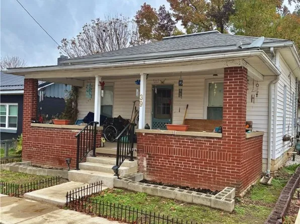 39 W 8th St, Dresden, OH 43821
