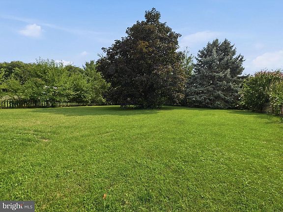 3rd image of 123 Sherris Way