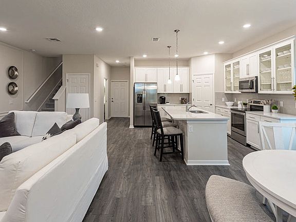 2nd image of 5054 Avalon Park Blvd
