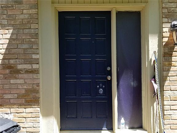 2nd image of 2606 Custer Pkwy APT D