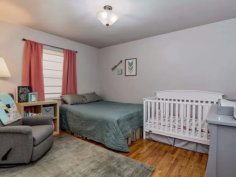 1240 Cherry St — Photo 7