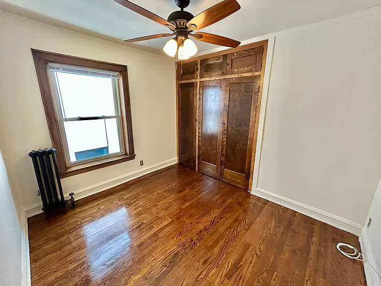 520 W Belden Ave — Photo 14