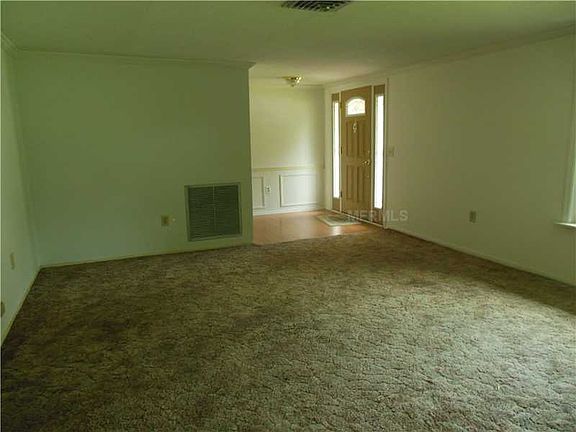 3rd image of 8707 Arrowhead Dr