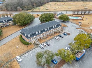 1761 Wire Rd #116, Auburn, AL 36832