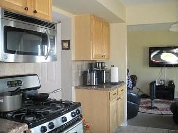 4th image of 1288 Huntington Dr