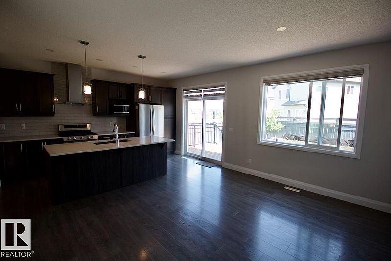 Edmonton House for rent - 3 Bedrooms — photo 5