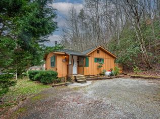 1106 Cole Ln, Gatlinburg, TN 37738