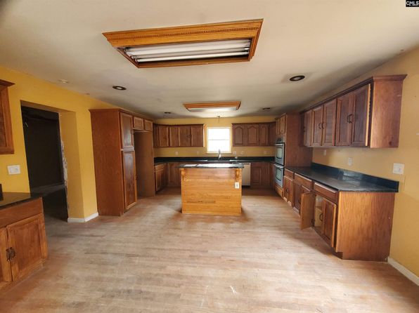 613 Arabian Rd, Lexington, SC 29073