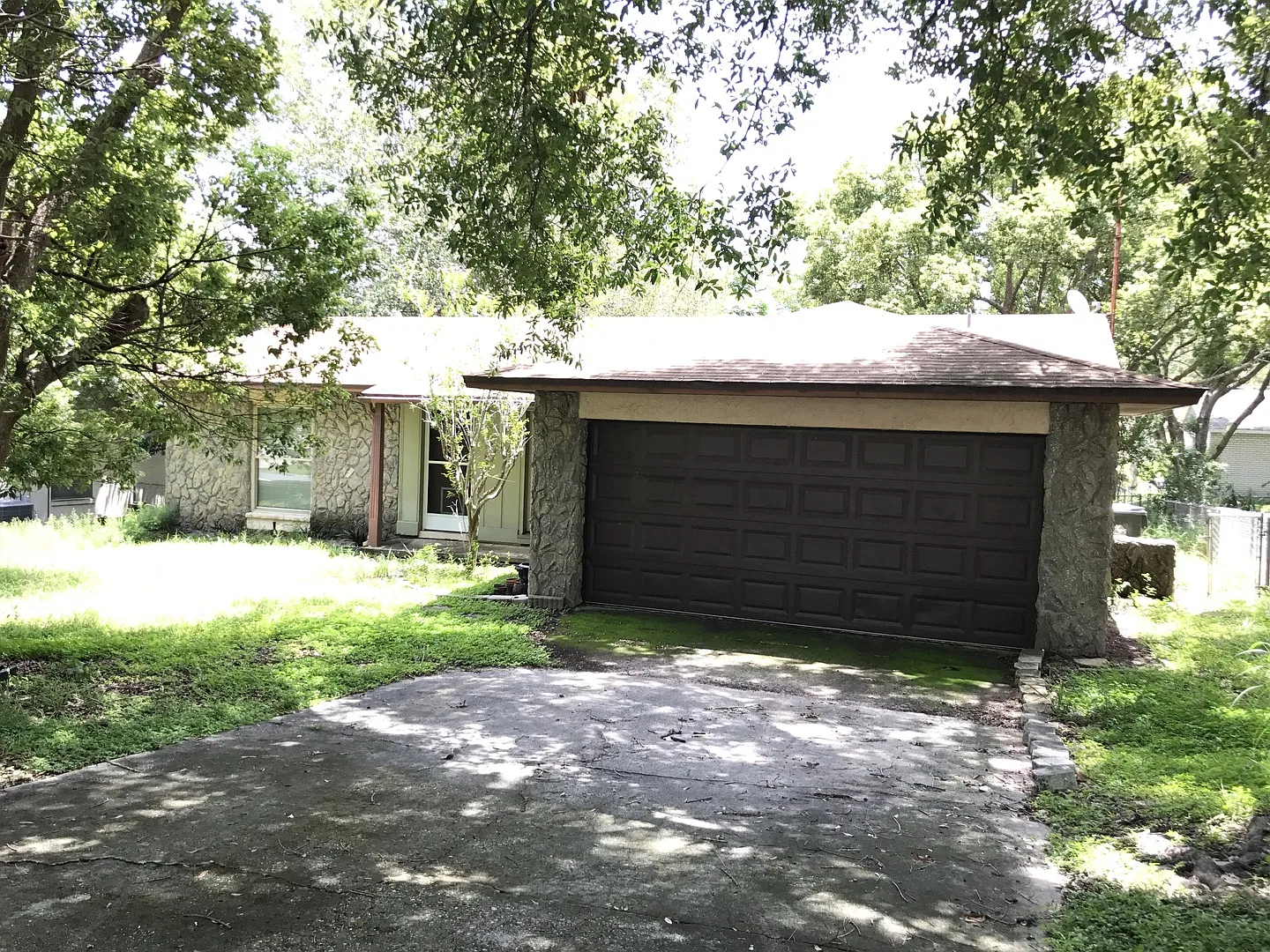 2 bed, 2.0 bath, 1050 sqft, $1,760 — Photo 1