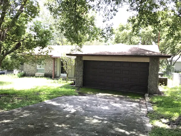 241 Edgewood Dr, Clermont, FL 34711
