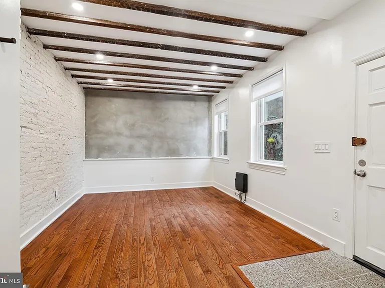 136 Carpenter St #C — Photo 6