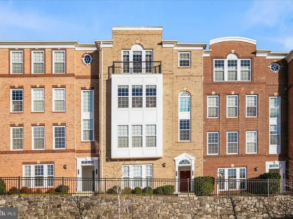 42710 Telford Ter, Ashburn, VA 20147