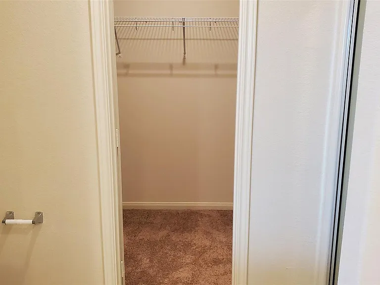 413 Bracken Hill Dr — Photo 9