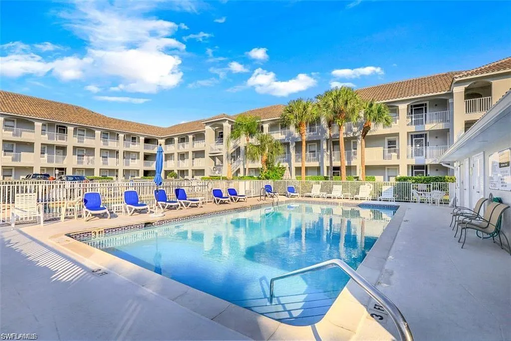 3 bed, 2.0 bath, 1308 sqft, $6,000 — Photo 1