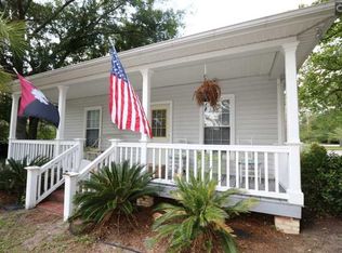 702 Walnut St, Camden, SC 29020