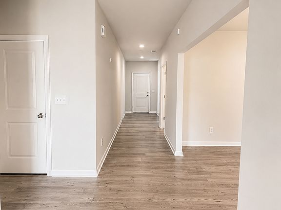 2nd image of 125 Sherrill Place Ln