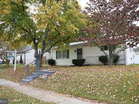 3rd image of 2509 Newglen Ave