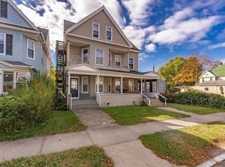 204-206 Sargeant St, Holyoke, MA 01040