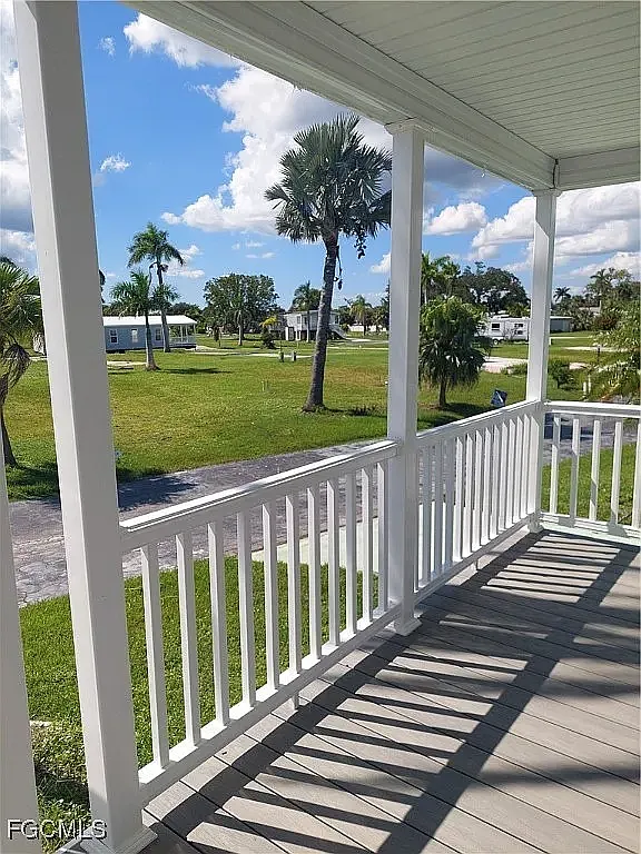 3 bed, 1200 sqft, $1,925 — Photo 2