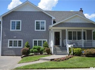 140 Elm Pl, Levittown, NY 11756