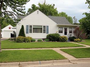 910 Dempster St, Fort Atkinson, WI 53538